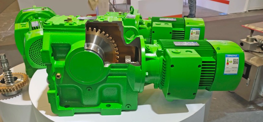 Choose Your Right Helical-worm Gear Motor