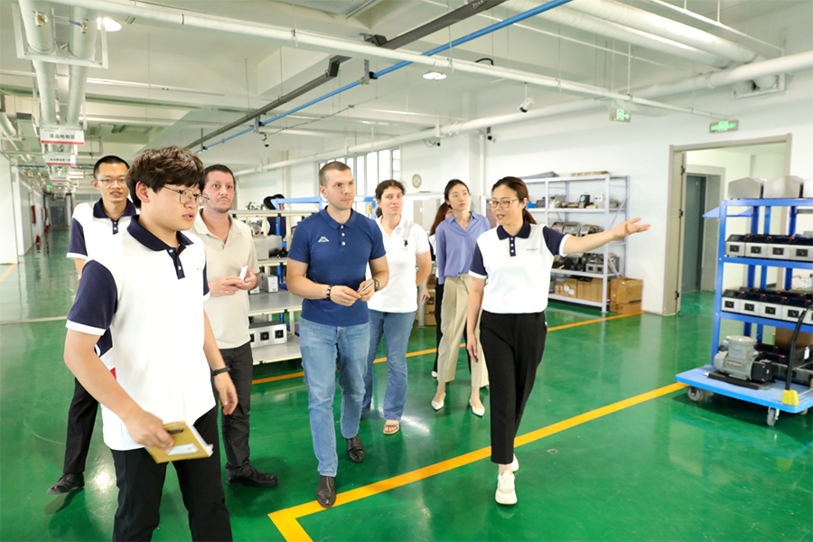 Yongzhuan Motor carry out the company's 15th anniversary celebration. 