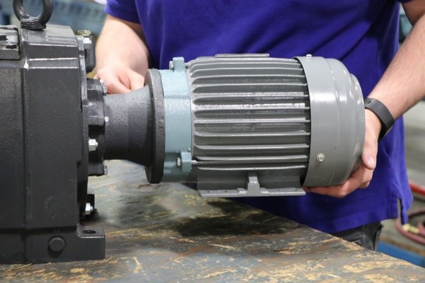 Inline Helical Gear Motors