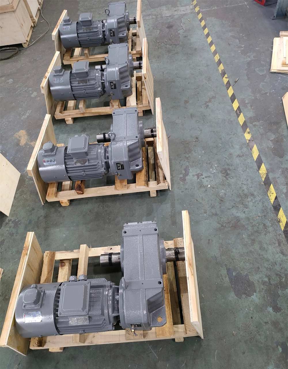 F系列A+B轴带变频电机